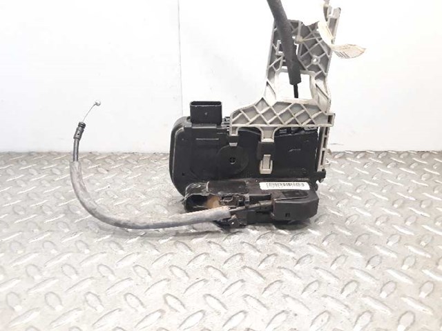 Zamek drzwi przednich prawych 813203U010 HYUNDAI
