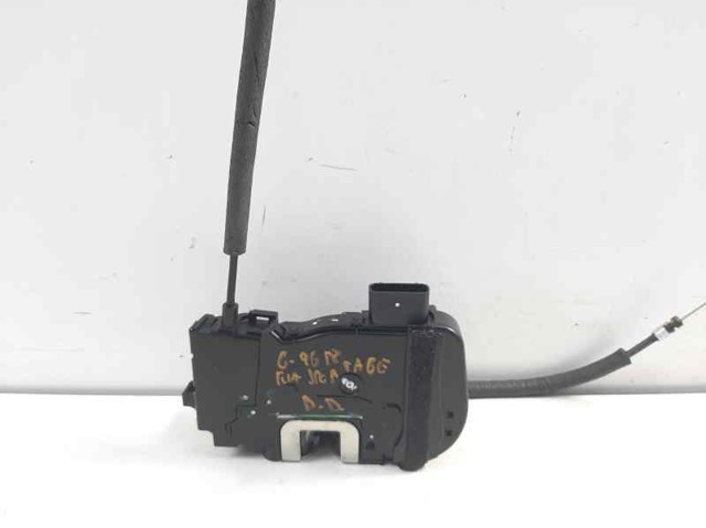 Zamek drzwi przednich prawych 813203U010 HYUNDAI