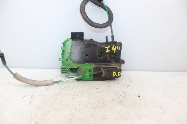 Zamek drzwi przednich prawych 813203Z020 HYUNDAI