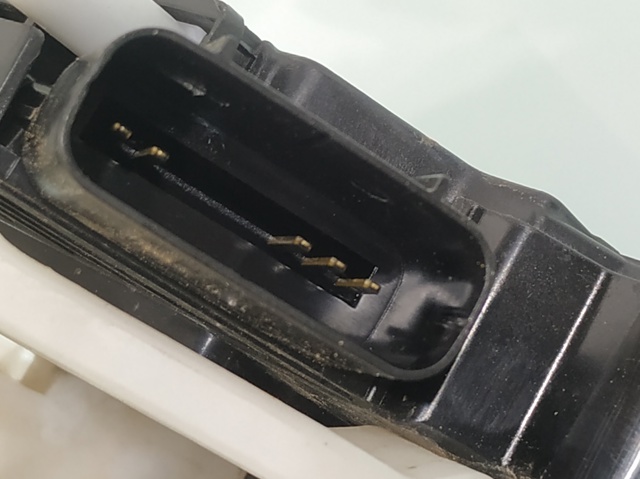 Zamek drzwi przednich prawych 81320A4010 HYUNDAI