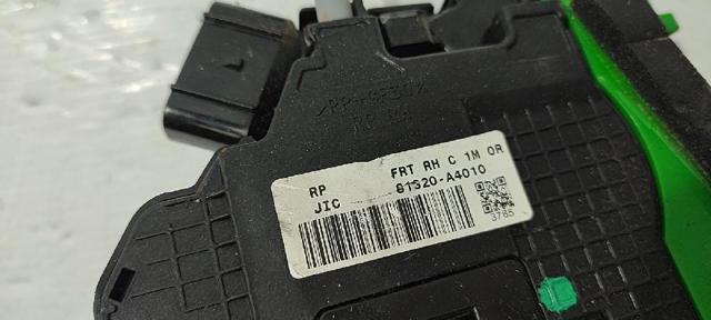 Zamek drzwi przednich prawych 81320A4010 HYUNDAI