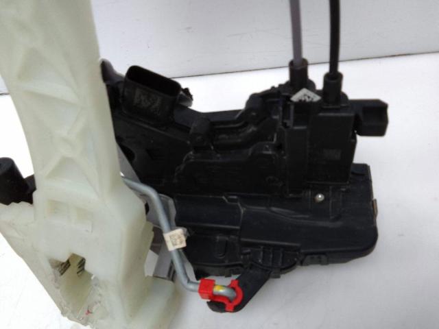 Zamek drzwi przednich prawych 81320J9010 HYUNDAI