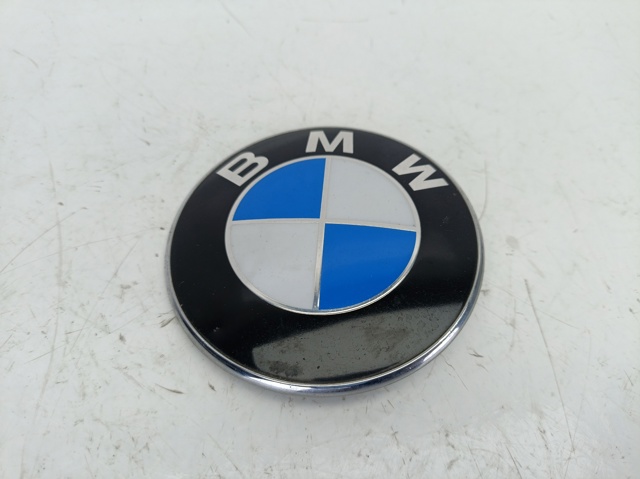 Emblemat na maskę 8132375 BMW