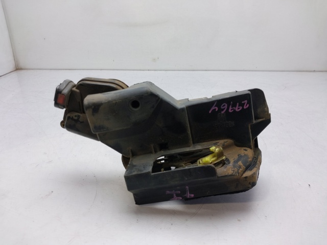 Zamek drzwi tylnych lewych 8141017101 HYUNDAI