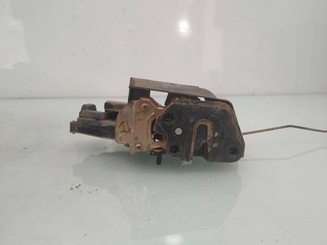 Zamek drzwi tylnych lewych 8141017101 HYUNDAI