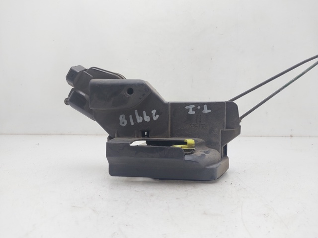 Zamek drzwi tylnych lewych 8141017101 HYUNDAI