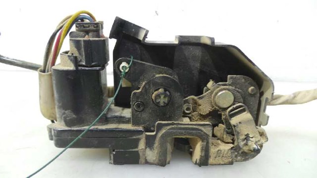 Zamek drzwi tylnych lewych 814101C020 HYUNDAI
