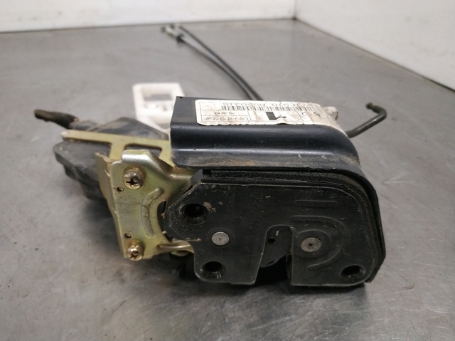 Zamek drzwi tylnych lewych 814101F010 HYUNDAI