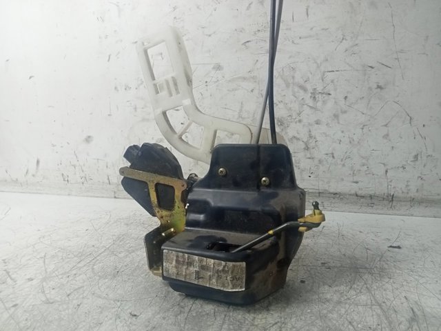 Zamek drzwi tylnych lewych 814101F010 HYUNDAI