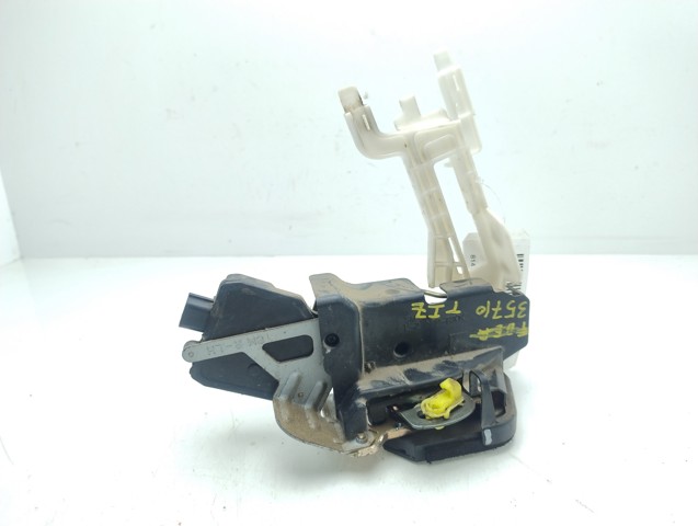 Zamek drzwi tylnych lewych 8141026000 HYUNDAI