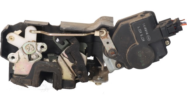 Zamek drzwi tylnych lewych 8141026000 HYUNDAI