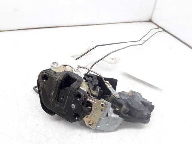 Zamek drzwi tylnych lewych 8141026000 HYUNDAI
