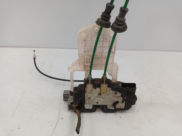 Zamek drzwi tylnych lewych 814102L000 HYUNDAI