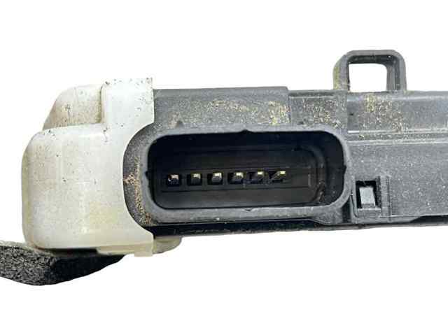 Zamek drzwi tylnych lewych 814102Y010 HYUNDAI
