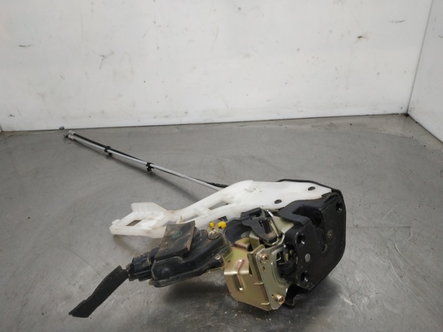 Zamek drzwi tylnych prawych 814201F010 HYUNDAI
