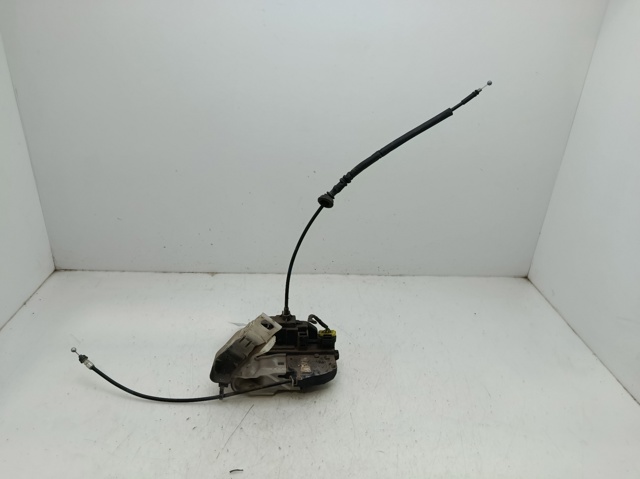 Zamek drzwi tylnych prawych 814201H000 HYUNDAI