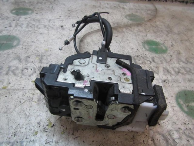 Zamek drzwi tylnych prawych 814201H000 HYUNDAI