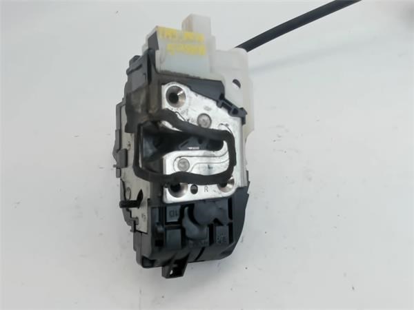 Zamek drzwi tylnych prawych 814201H000 HYUNDAI