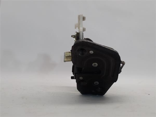 Zamek drzwi tylnych prawych 8142025030 HYUNDAI