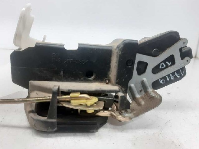 Zamek drzwi tylnych prawych 8142026000 HYUNDAI
