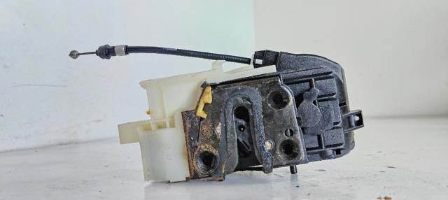 Zamek drzwi tylnych prawych 814202B000 HYUNDAI