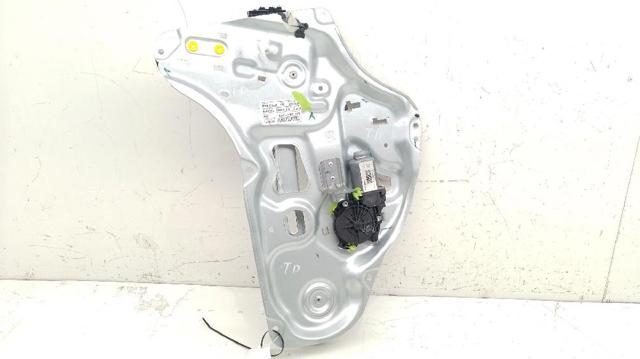Zamek drzwi tylnych prawych 814202Y010 HYUNDAI