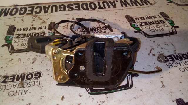 Zamek drzwi tylnych prawych 814203A000 HYUNDAI