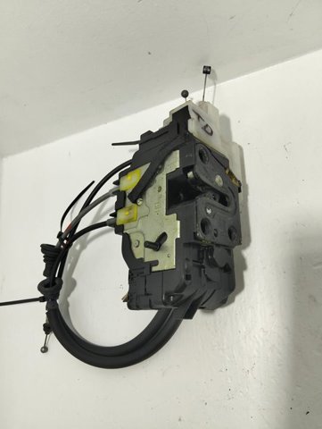 Zamek drzwi tylnych prawych Hyundai Sonata 5 NF