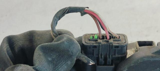 Zamek drzwi tylnych prawych Hyundai Sonata 5 NF