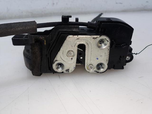 Zamek drzwi tylnych prawych 814203U000 HYUNDAI
