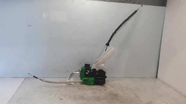 Zamek drzwi tylnych prawych 814203Z000 HYUNDAI