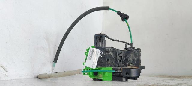 Zamek drzwi tylnych prawych 814203Z000 HYUNDAI