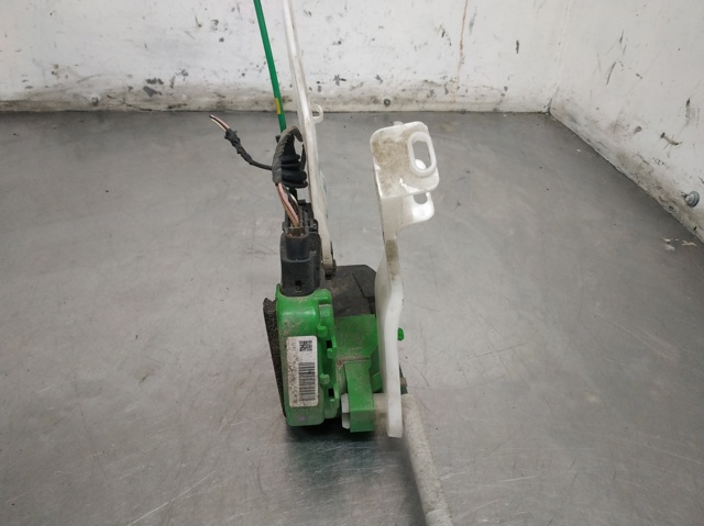 Zamek drzwi tylnych prawych 814203Z000 HYUNDAI