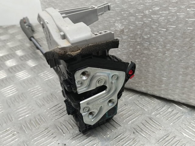 Zamek drzwi tylnych prawych 81420J9000 HYUNDAI
