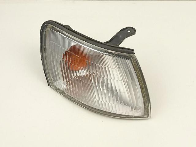 Kierunkowskaz prawy Toyota Carina T19