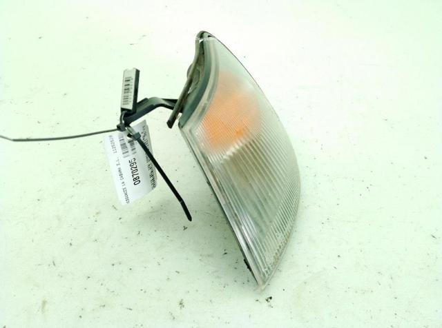 Kierunkowskaz lewy Toyota Carina T19