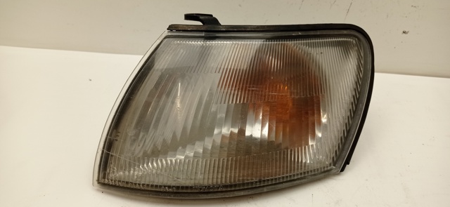 Kierunkowskaz lewy 8152005010 TOYOTA