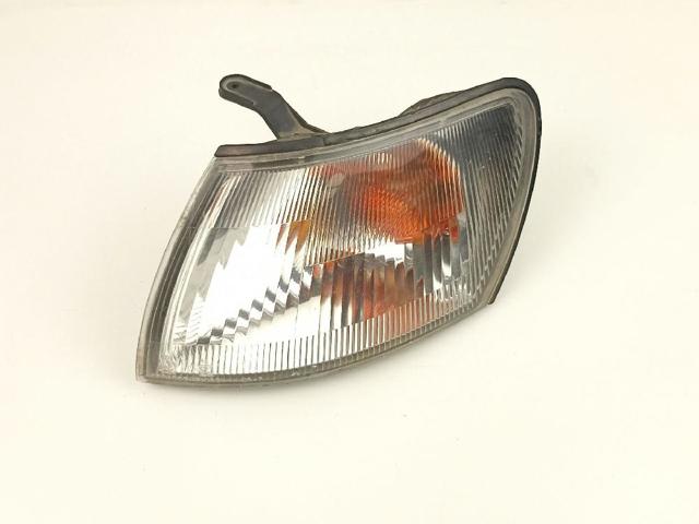 Kierunkowskaz lewy 8152005010 TOYOTA