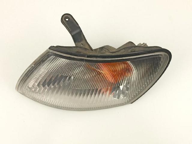 Kierunkowskaz lewy Toyota Carina T19