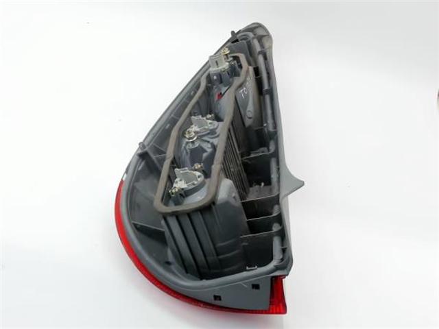 Lampa zespolona tylna lewa Toyota Yaris NCP2