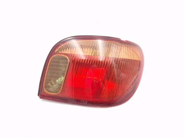 Lampa zespolona tylna prawa 815510D070 TOYOTA