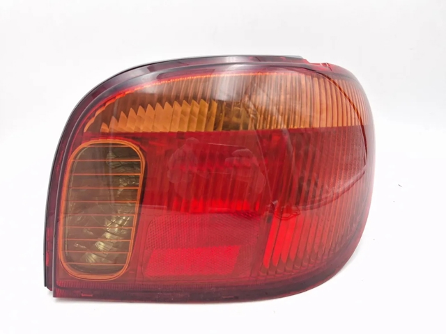 Lampa zespolona tylna prawa 815510D070 TOYOTA