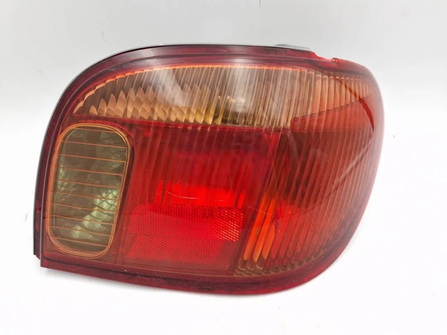 Lampa zespolona tylna prawa 815510D070 TOYOTA