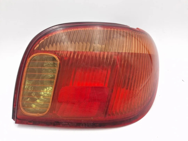 Lampa zespolona tylna prawa 815510D070 TOYOTA