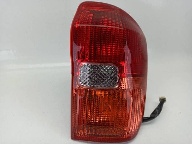 Lampa zespolona tylna prawa 8155142040 Toyota