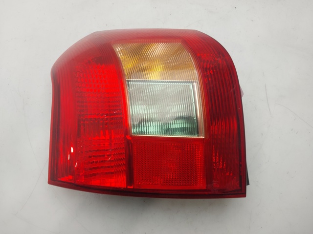 Lampa zespolona tylna lewa 8156002300 TOYOTA