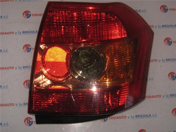 Lampa zespolona tylna lewa 8156002300 TOYOTA