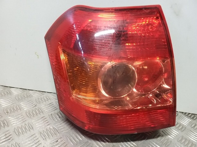 Lampa zespolona tylna lewa 8156102300 TOYOTA