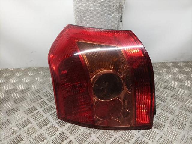 Lampa zespolona tylna lewa 8156102300 TOYOTA
