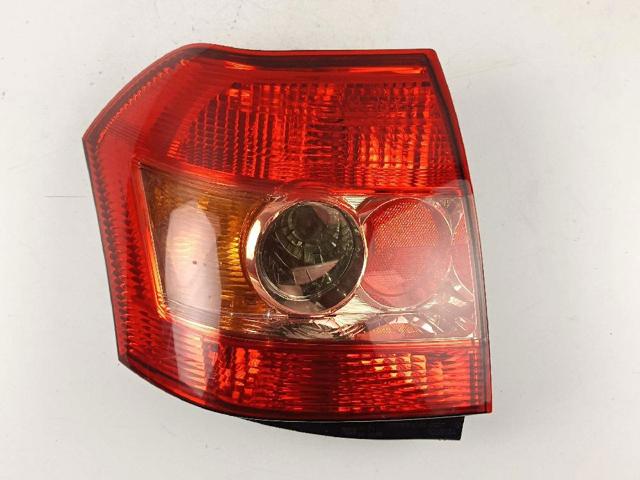 Lampa zespolona tylna lewa 8156102300 TOYOTA